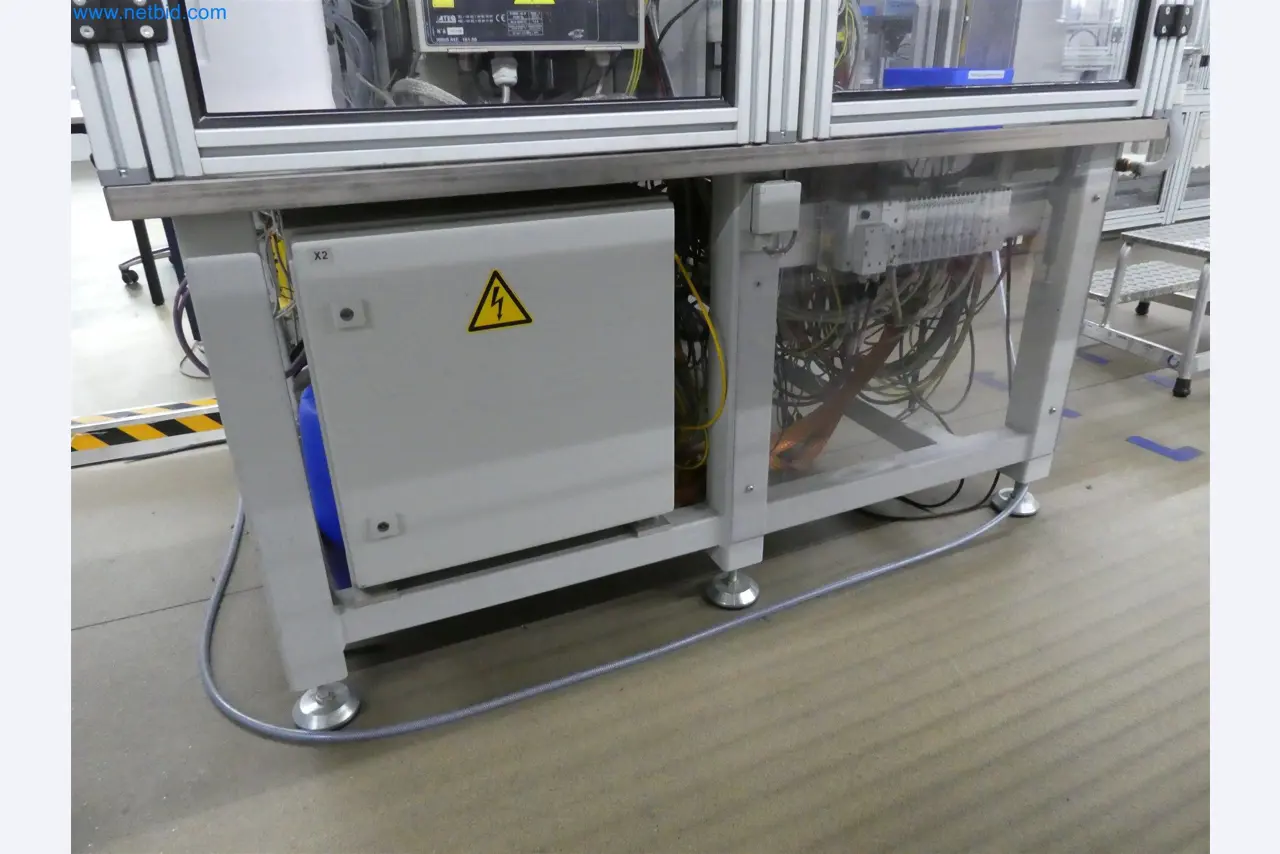 Máquinas de moldeo por inyección, máquinas CNC y líneas de montaje para elementos calefactores y componentes de automoción-19