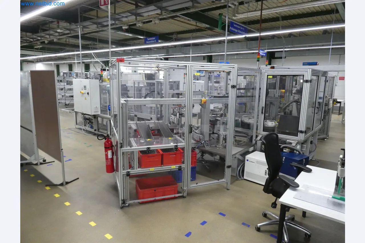 Máquinas de moldeo por inyección, máquinas CNC y líneas de montaje para elementos calefactores y componentes de automoción-2