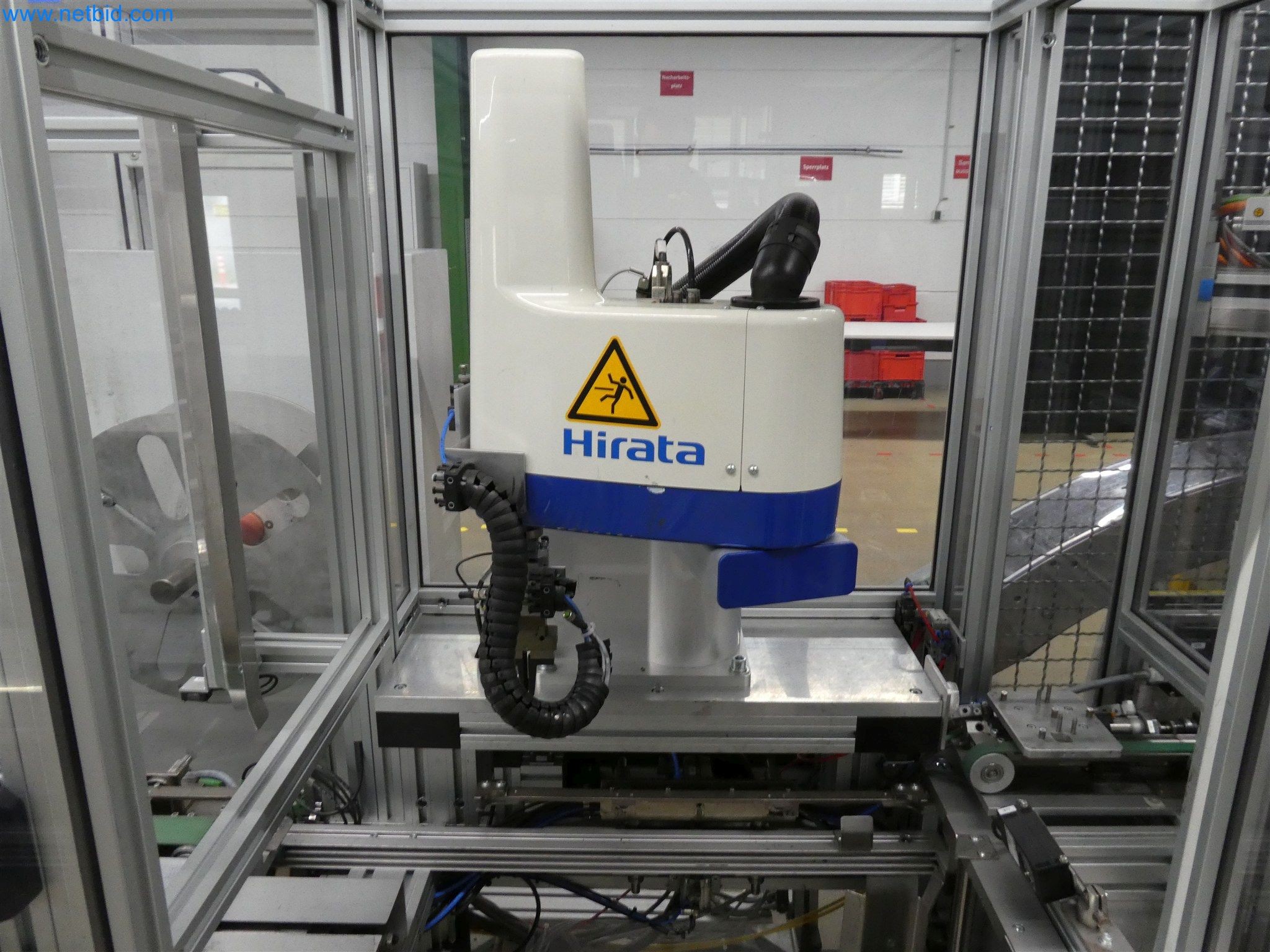 Máquinas de moldeo por inyección, máquinas CNC y líneas de montaje para elementos calefactores y componentes de automoción-13