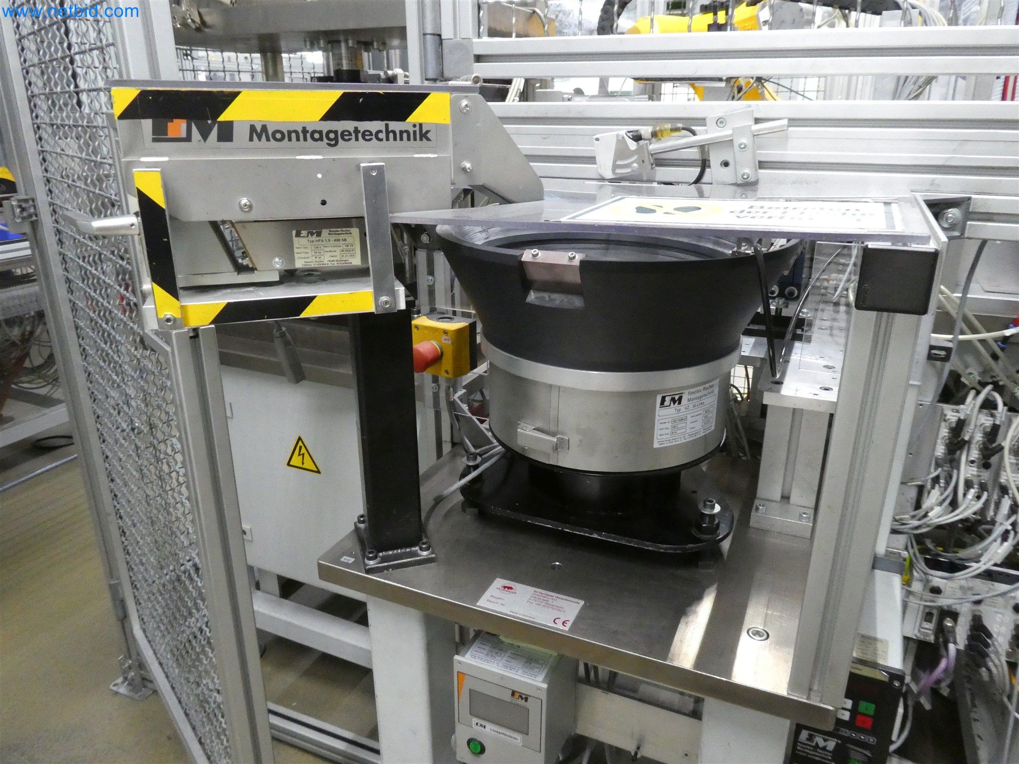 Máquinas de moldeo por inyección, máquinas CNC y líneas de montaje para elementos calefactores y componentes de automoción-20