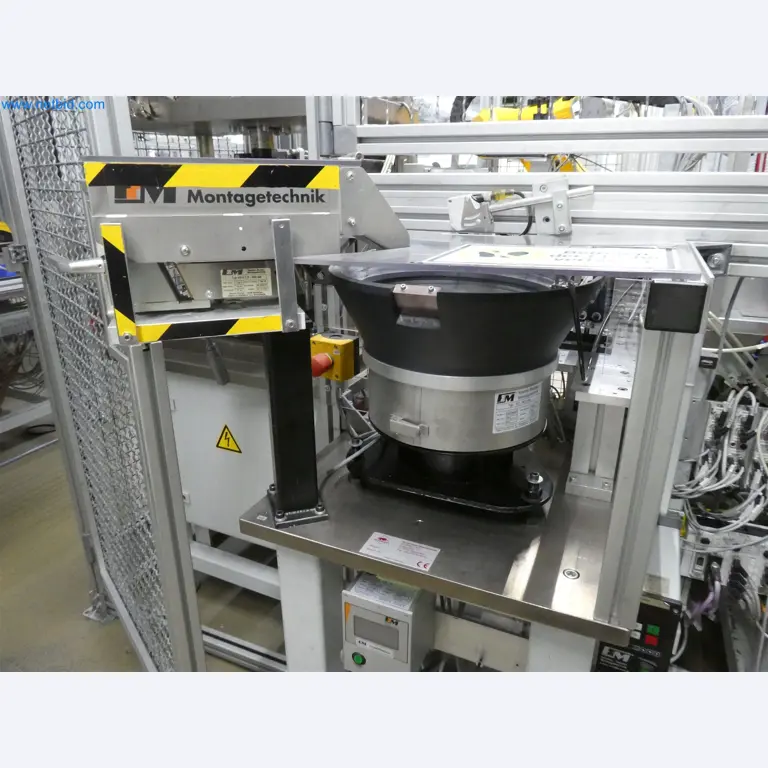 Máquinas de moldeo por inyección, máquinas CNC y líneas de montaje para elementos calefactores y componentes de automoción-20