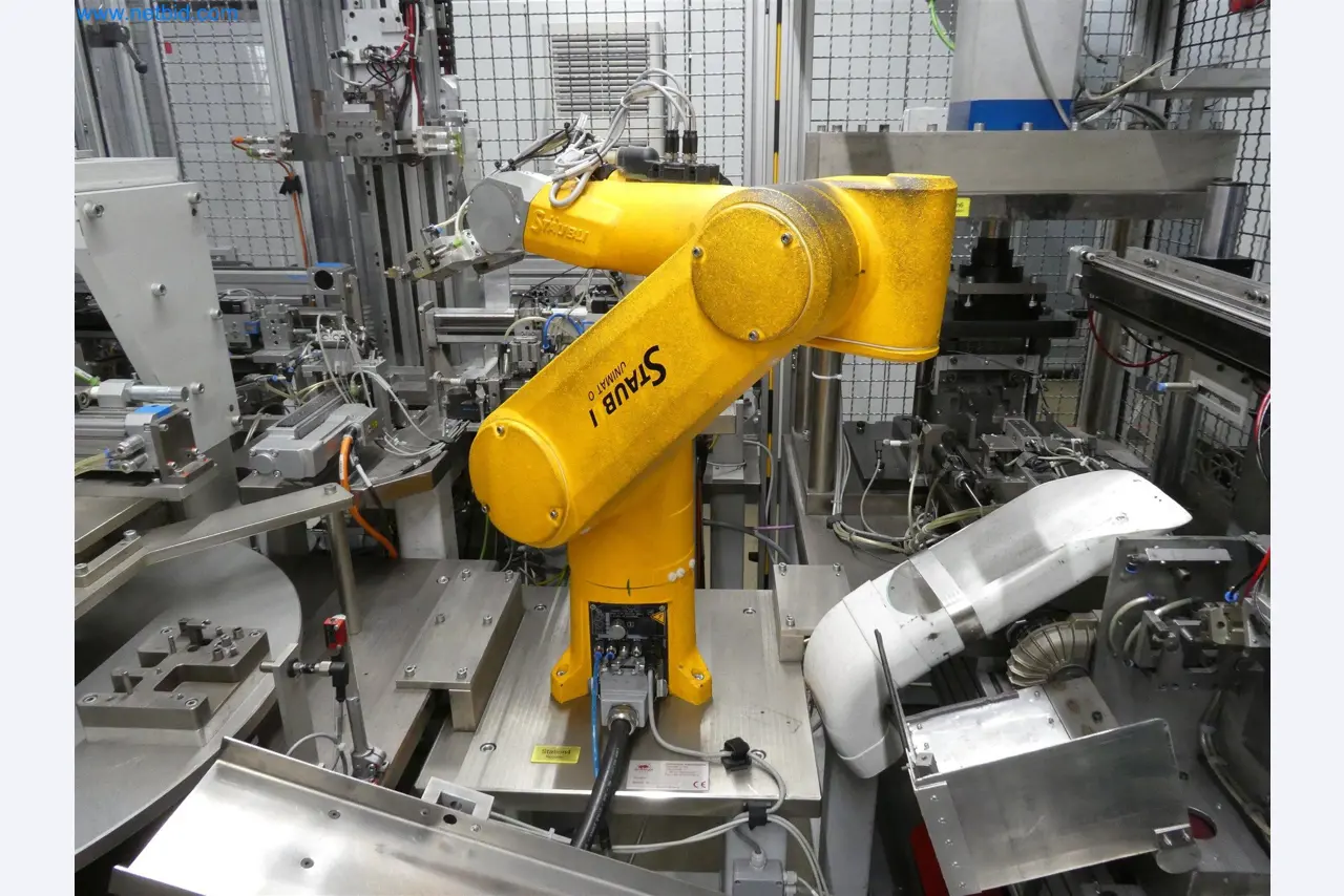 Máquinas de moldeo por inyección, máquinas CNC y líneas de montaje para elementos calefactores y componentes de automoción-24