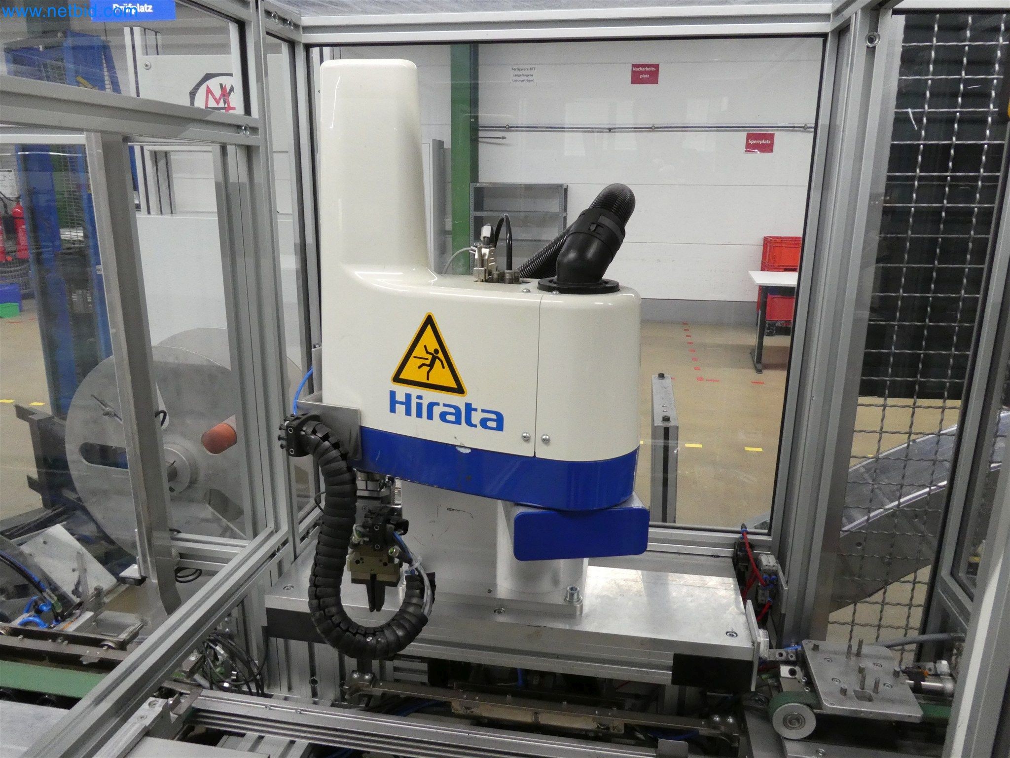 Máquinas de moldeo por inyección, máquinas CNC y líneas de montaje para elementos calefactores y componentes de automoción-26