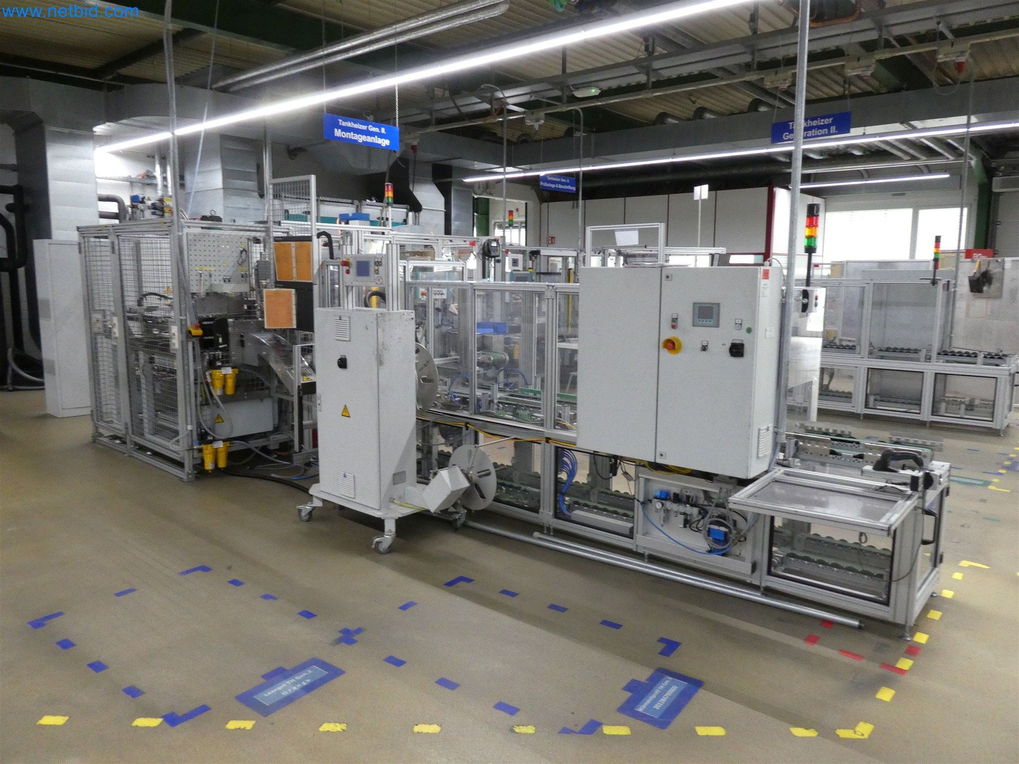 Máquinas de moldeo por inyección, máquinas CNC y líneas de montaje para elementos calefactores y componentes de automoción-2