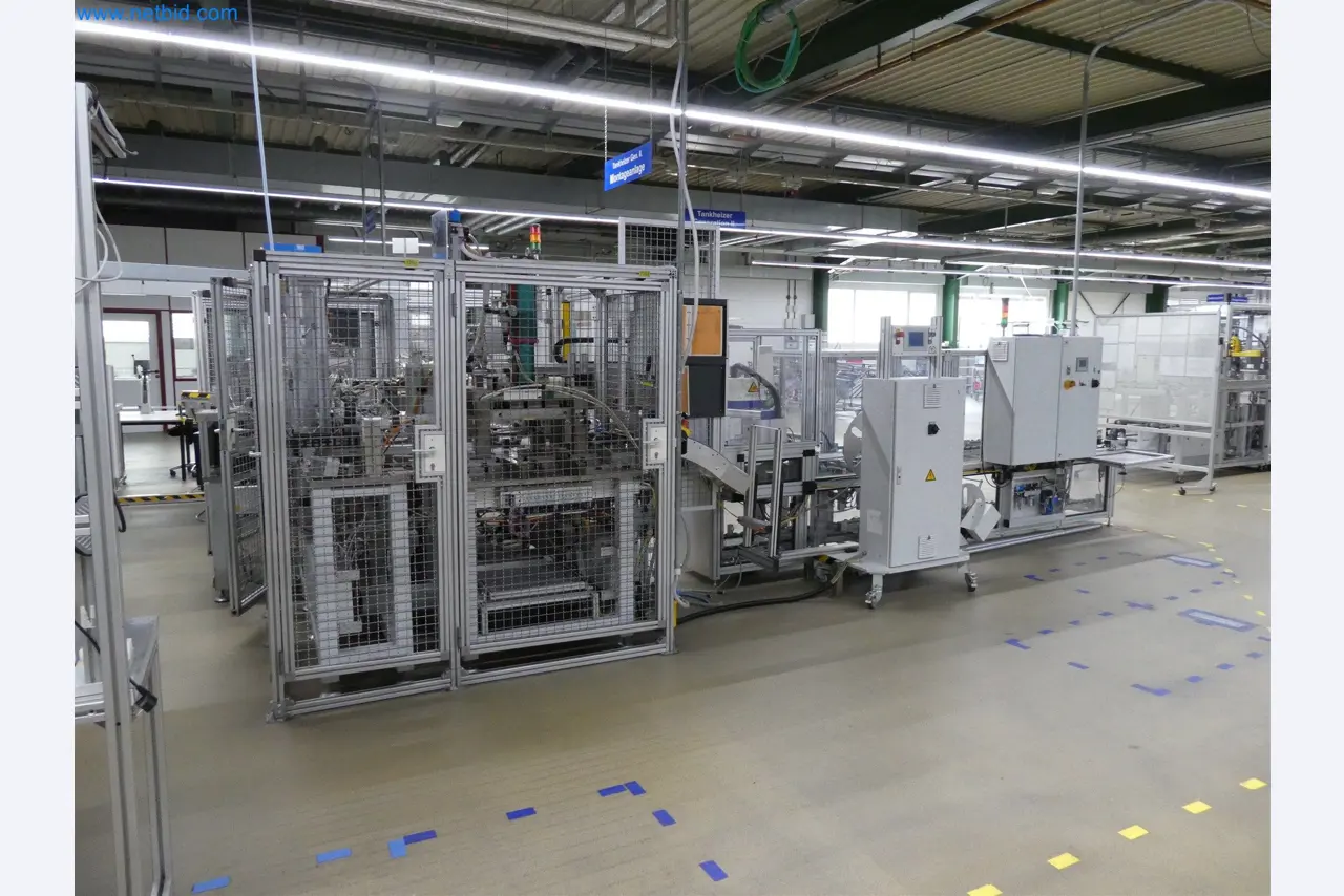 Máquinas de moldeo por inyección, máquinas CNC y líneas de montaje para elementos calefactores y componentes de automoción-3