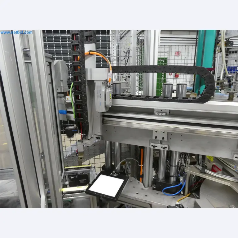 Máquinas de moldeo por inyección, máquinas CNC y líneas de montaje para elementos calefactores y componentes de automoción-6