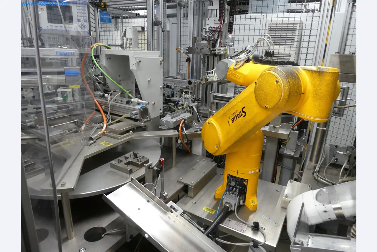 Máquinas de moldeo por inyección, máquinas CNC y líneas de montaje para elementos calefactores y componentes de automoción-7