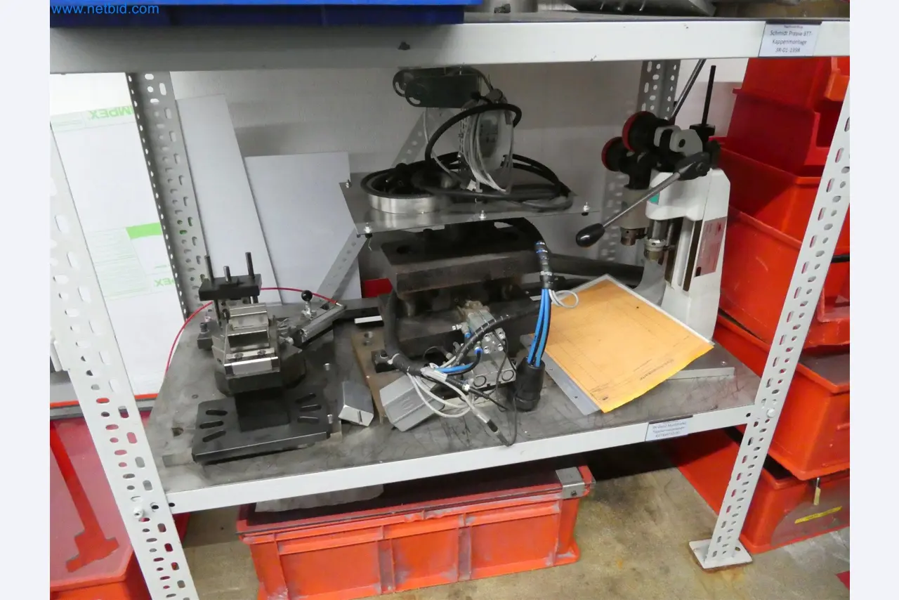 Máquinas de moldeo por inyección, máquinas CNC y líneas de montaje para elementos calefactores y componentes de automoción-10