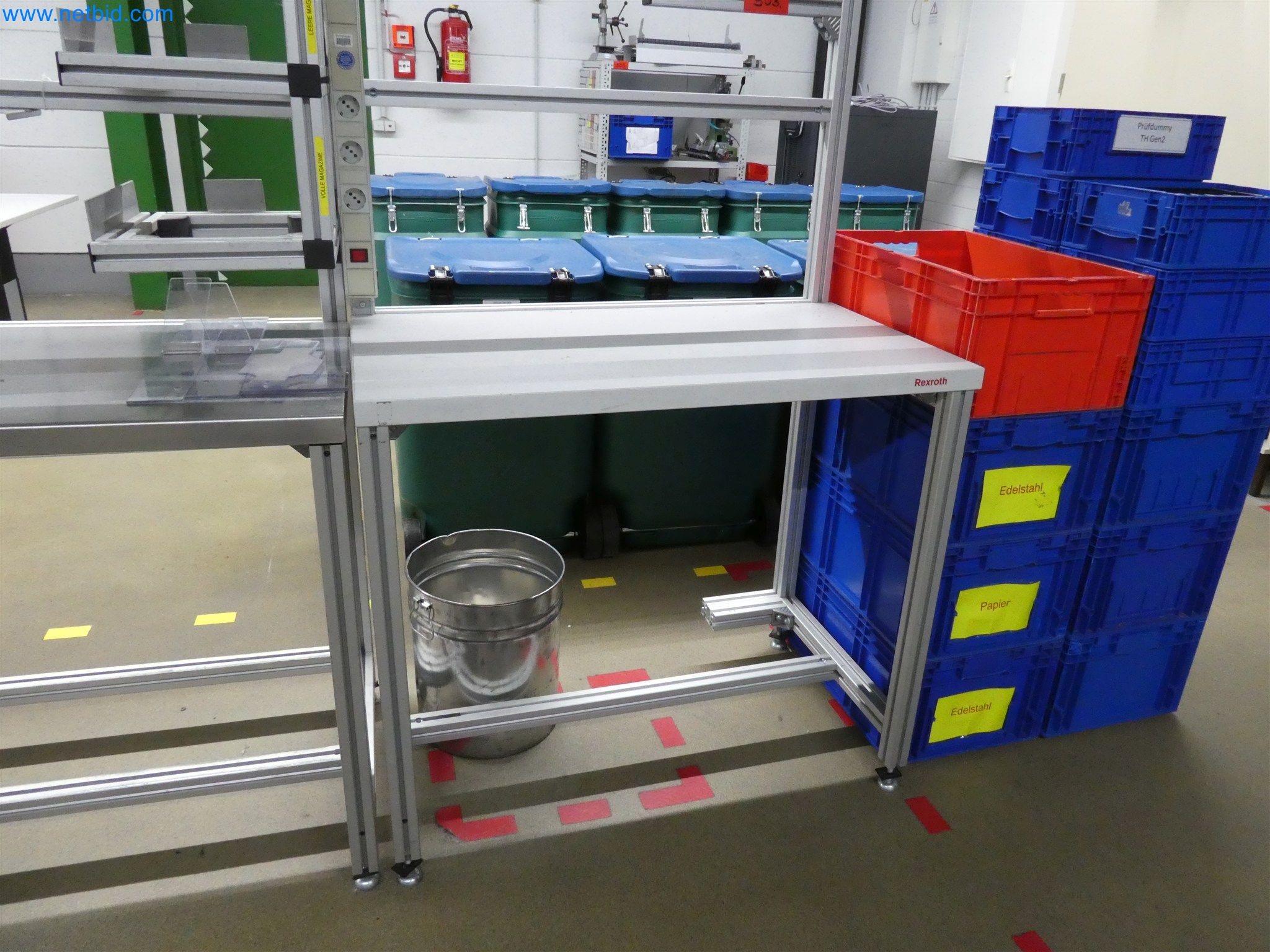 Máquinas de moldeo por inyección, máquinas CNC y líneas de montaje para elementos calefactores y componentes de automoción-4