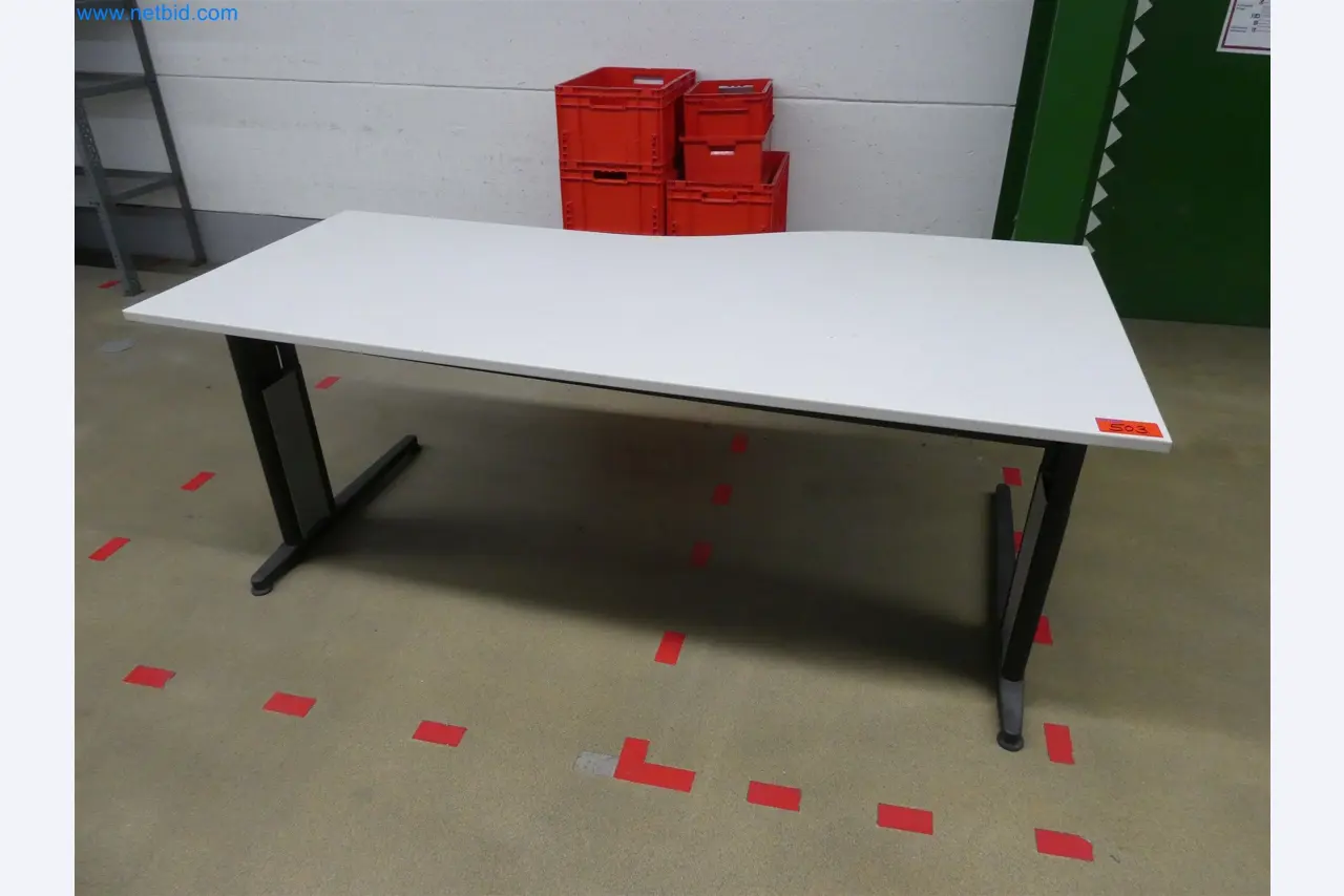 Máquinas de moldeo por inyección, máquinas CNC y líneas de montaje para elementos calefactores y componentes de automoción-7