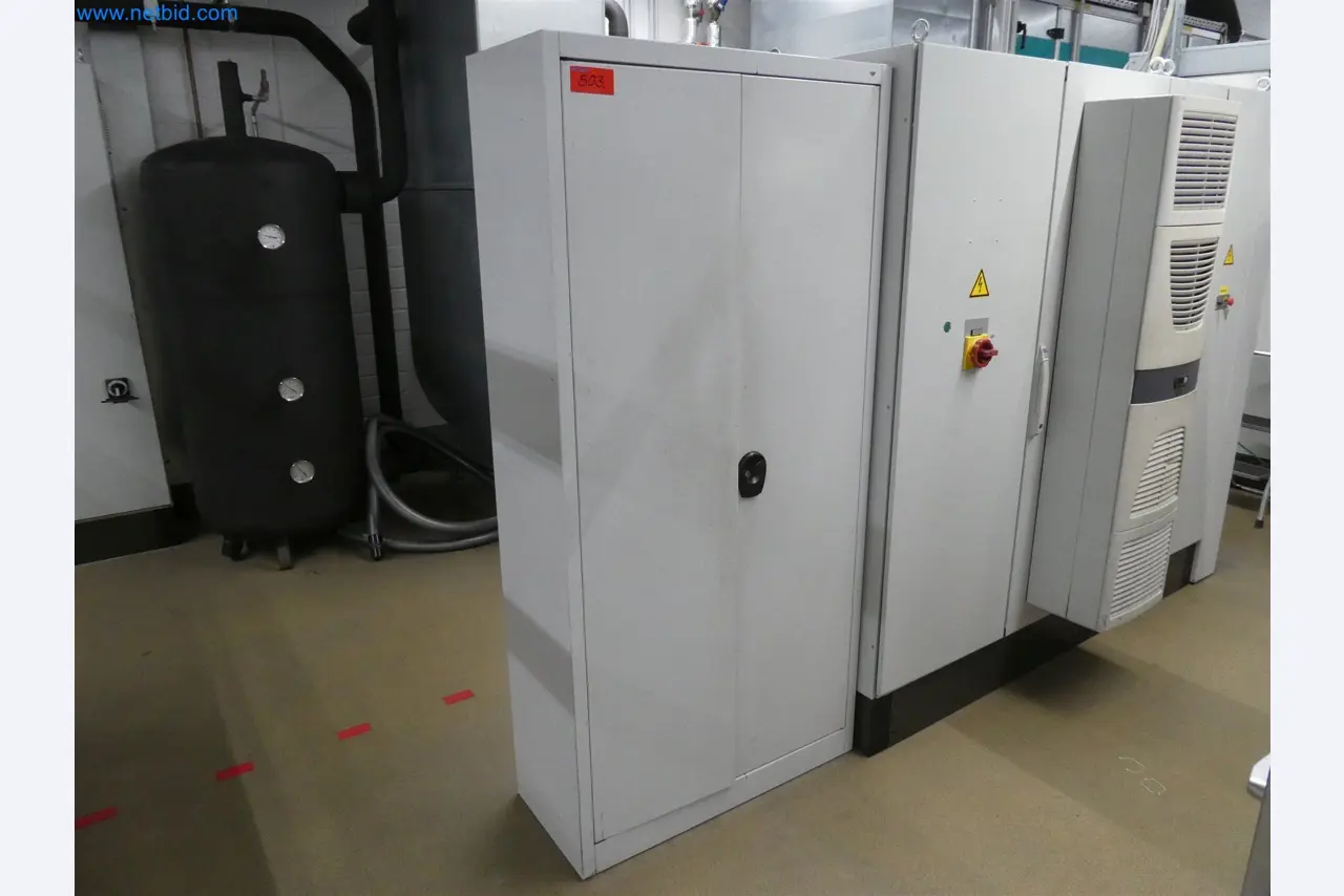 Máquinas de moldeo por inyección, máquinas CNC y líneas de montaje para elementos calefactores y componentes de automoción-9