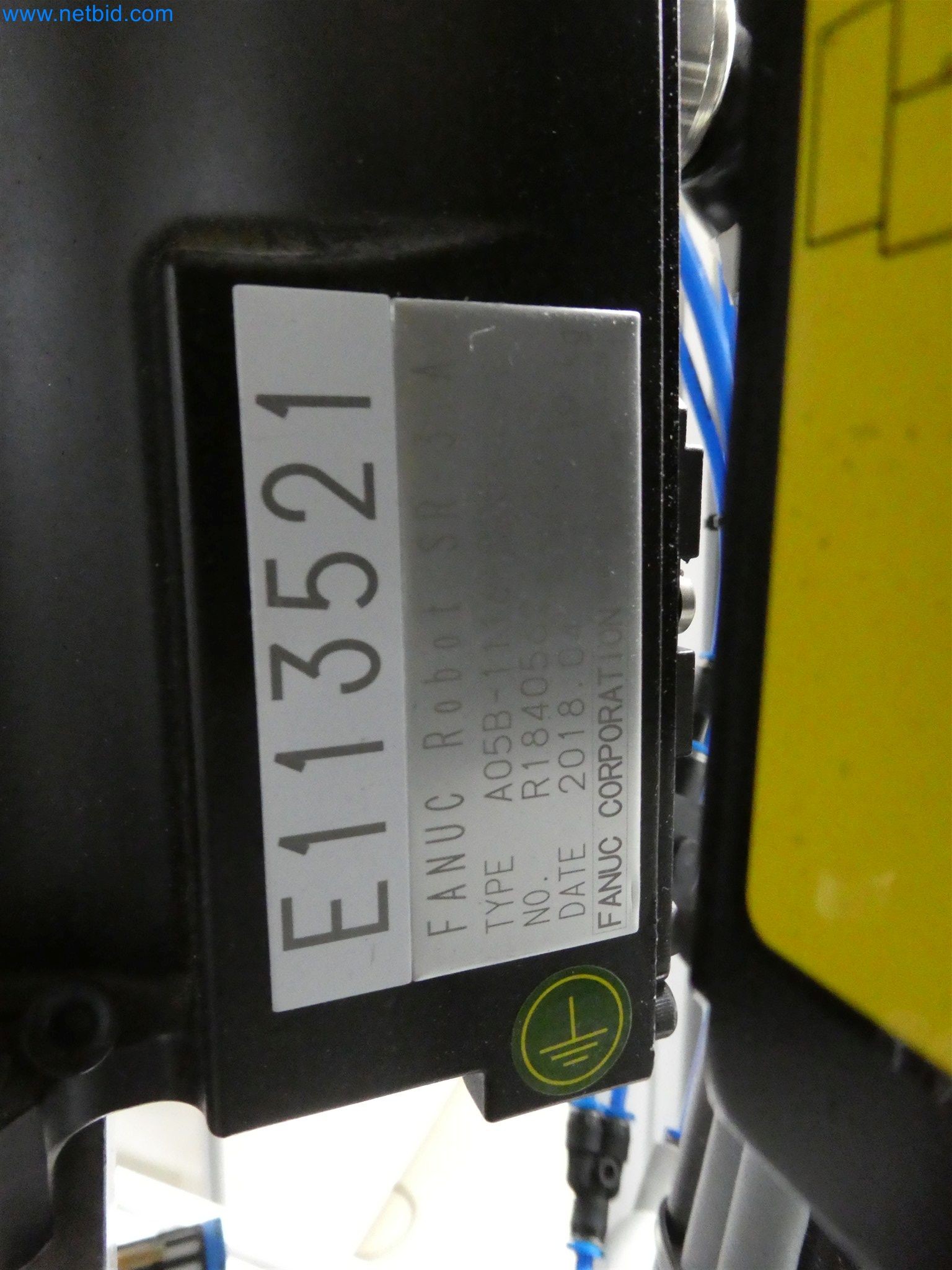 Máquinas de moldeo por inyección, máquinas CNC y líneas de montaje para elementos calefactores y componentes de automoción-11