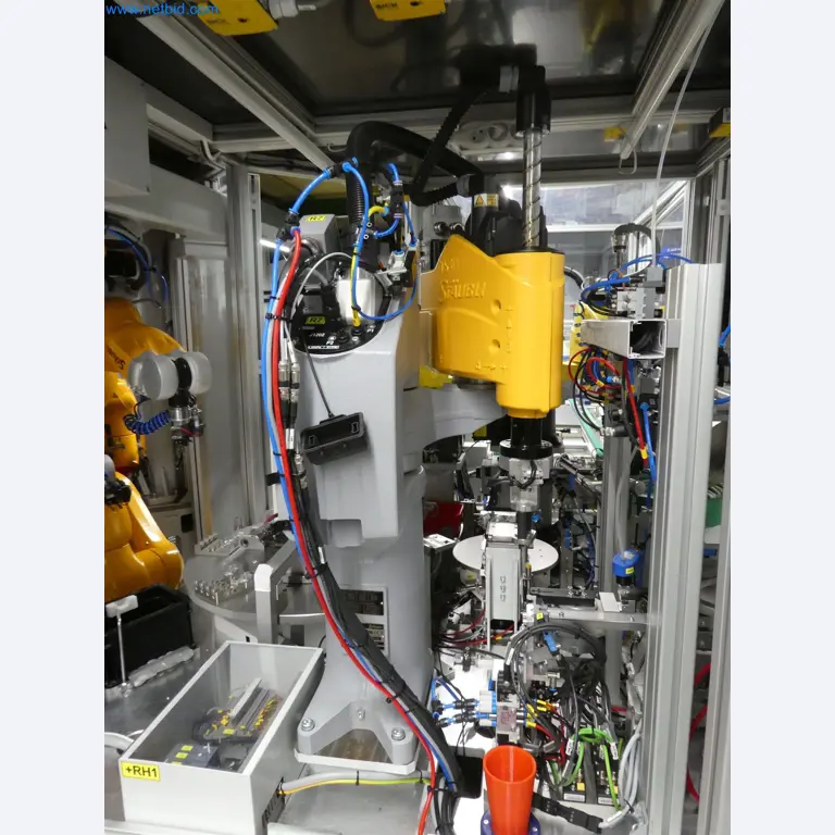 Máquinas de moldeo por inyección, máquinas CNC y líneas de montaje para elementos calefactores y componentes de automoción-13