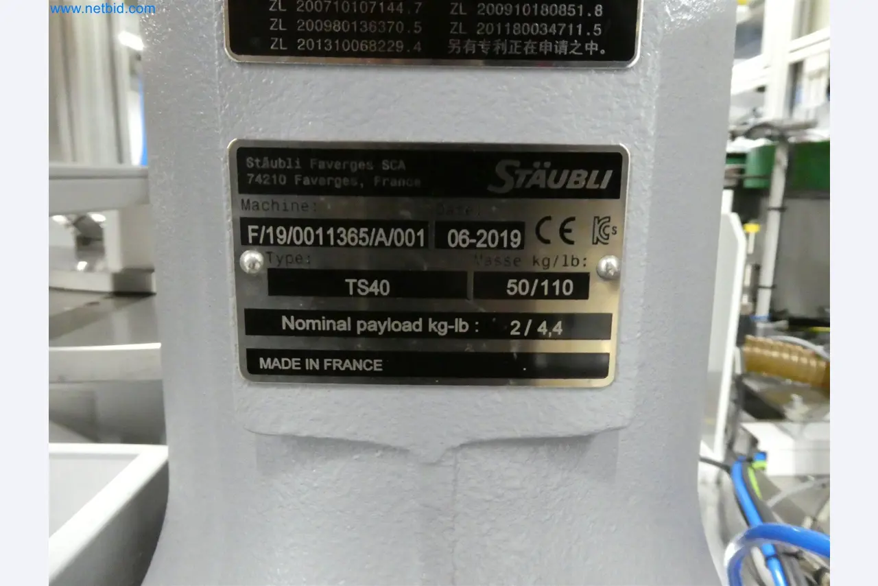 Máquinas de moldeo por inyección, máquinas CNC y líneas de montaje para elementos calefactores y componentes de automoción-14