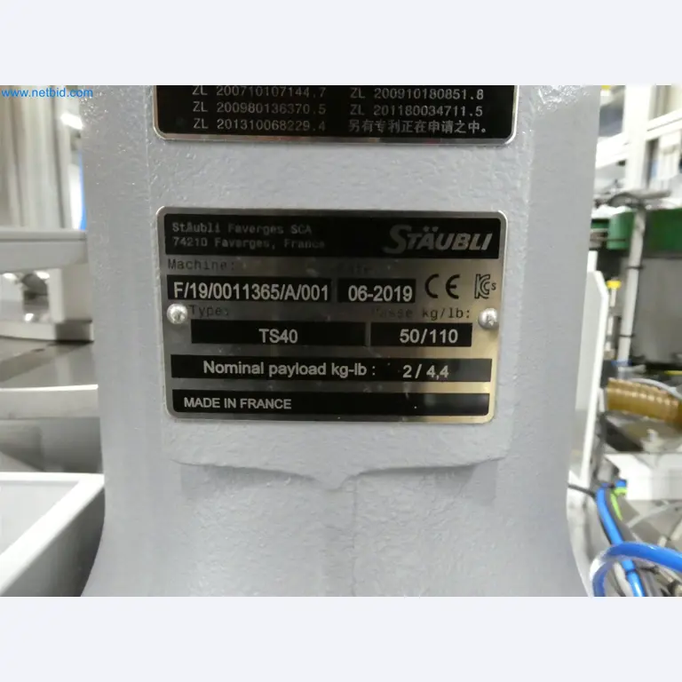 Máquinas de moldeo por inyección, máquinas CNC y líneas de montaje para elementos calefactores y componentes de automoción-14