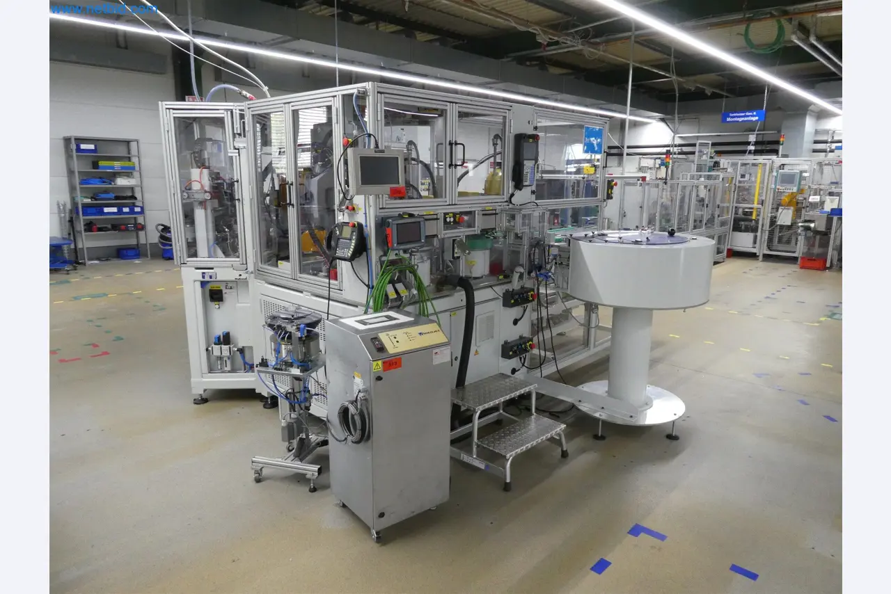 Máquinas de moldeo por inyección, máquinas CNC y líneas de montaje para elementos calefactores y componentes de automoción-1