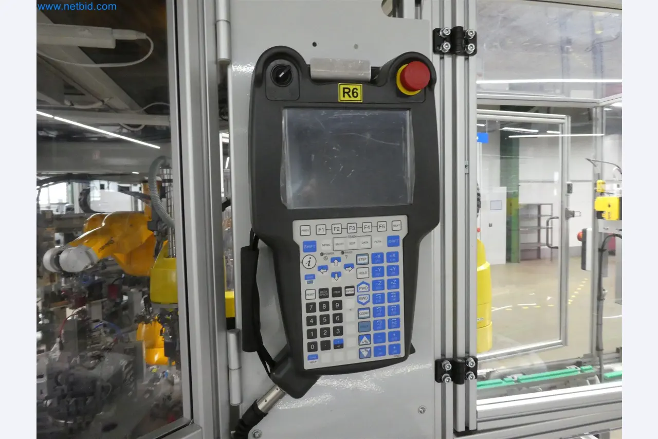 Máquinas de moldeo por inyección, máquinas CNC y líneas de montaje para elementos calefactores y componentes de automoción-28