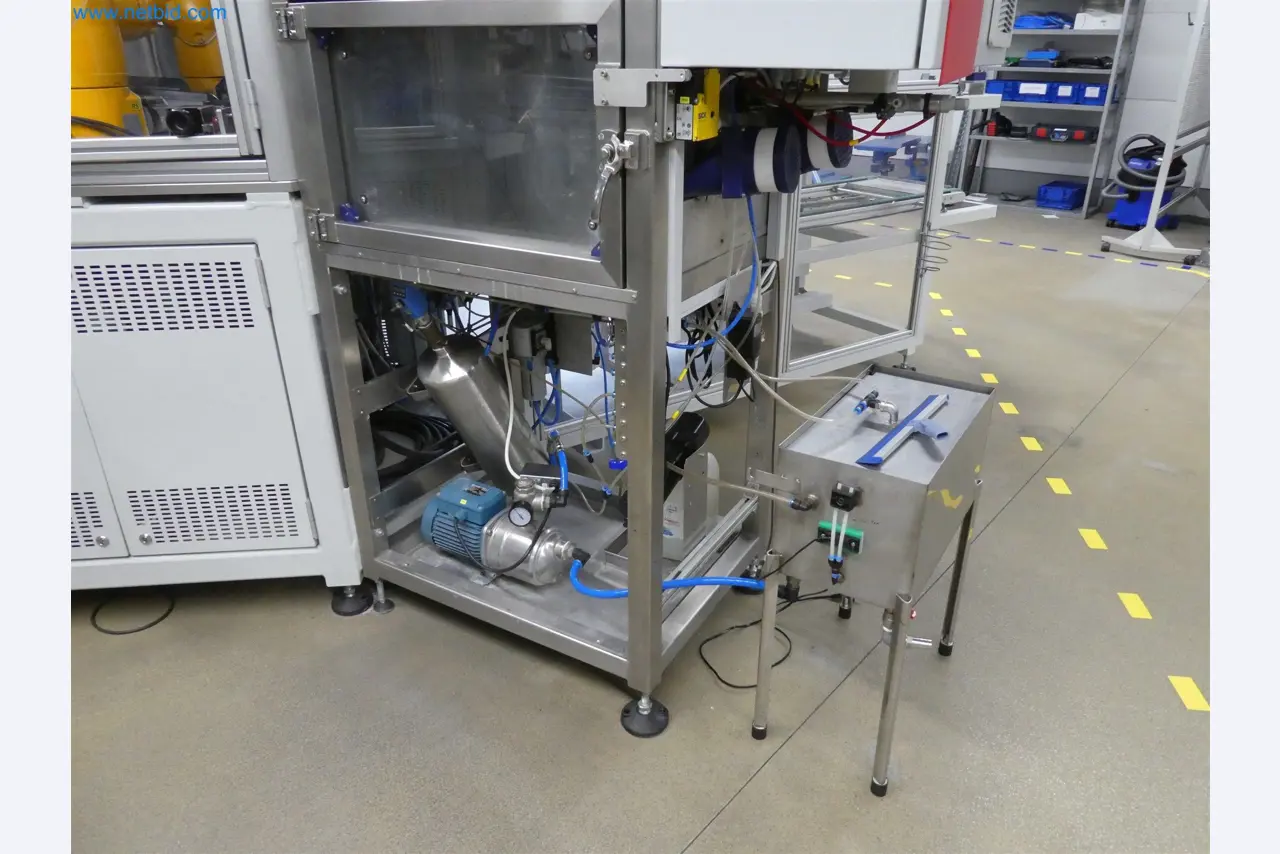 Máquinas de moldeo por inyección, máquinas CNC y líneas de montaje para elementos calefactores y componentes de automoción-30