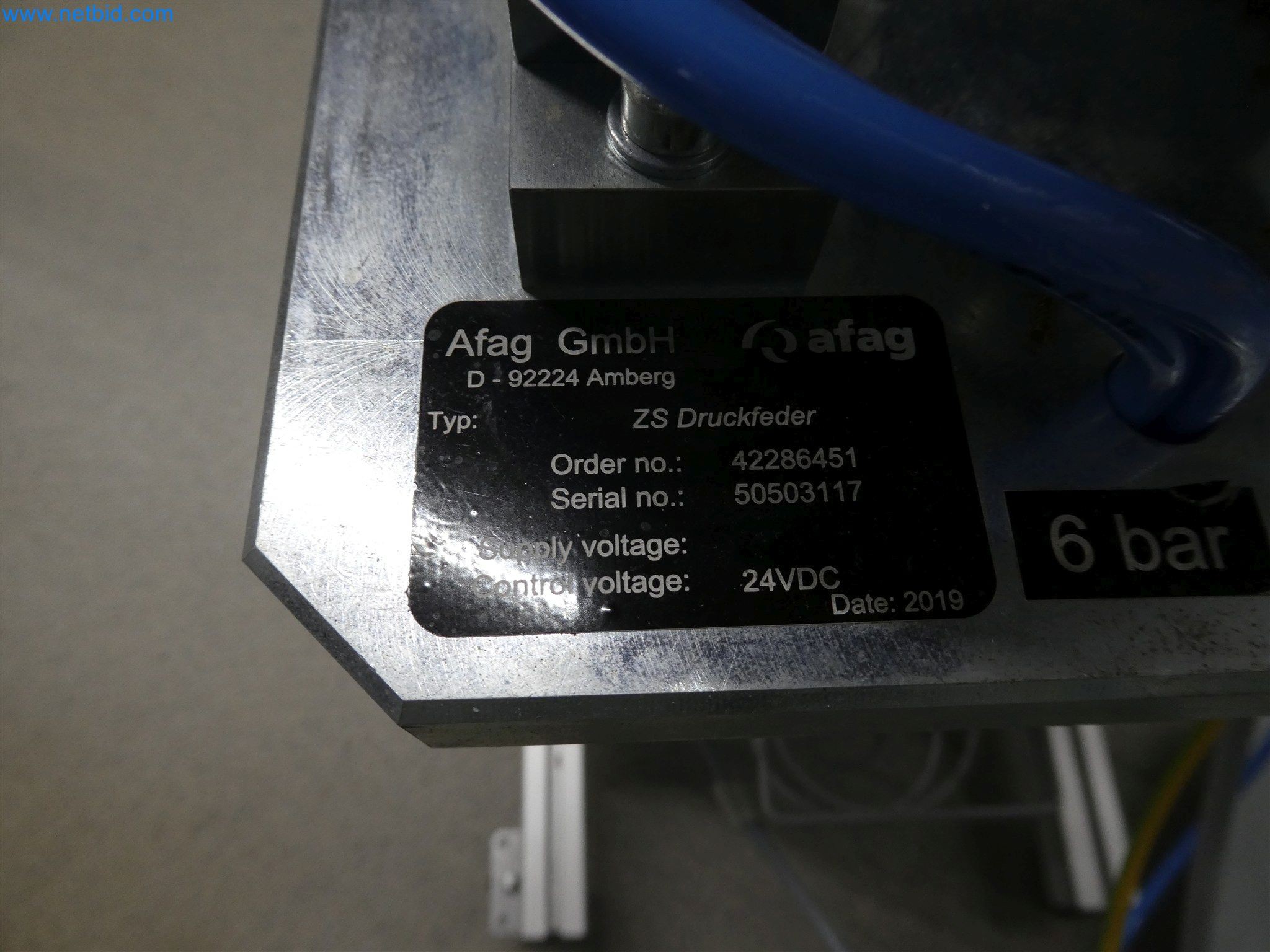 Máquinas de moldeo por inyección, máquinas CNC y líneas de montaje para elementos calefactores y componentes de automoción-37