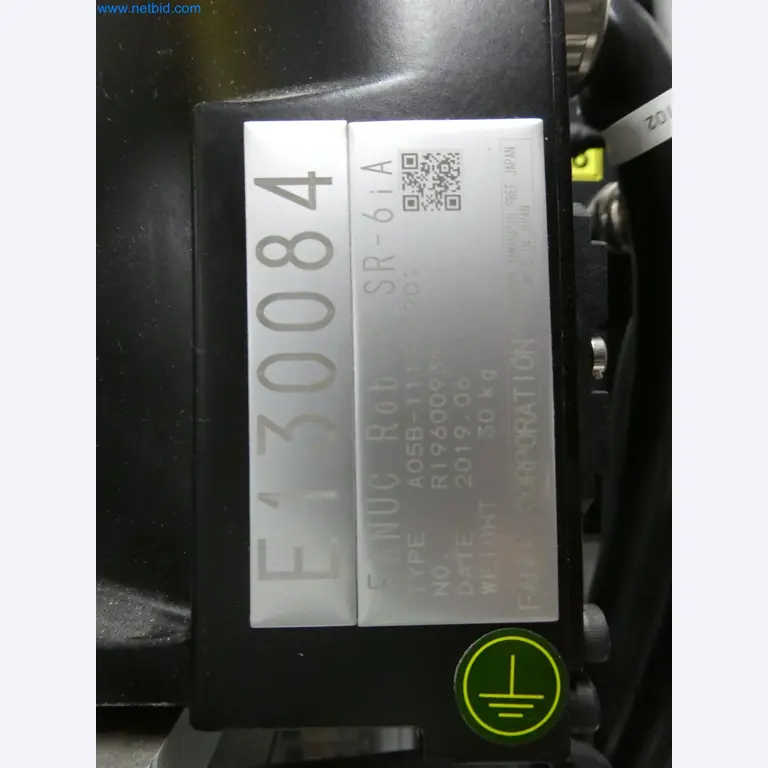 Máquinas de moldeo por inyección, máquinas CNC y líneas de montaje para elementos calefactores y componentes de automoción-3