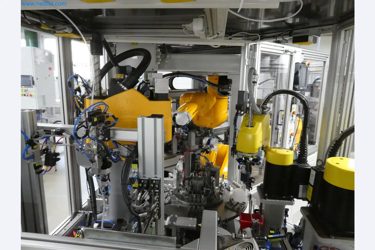 Máquinas de moldeo por inyección, máquinas CNC y líneas de montaje para elementos calefactores y componentes de automoción-8