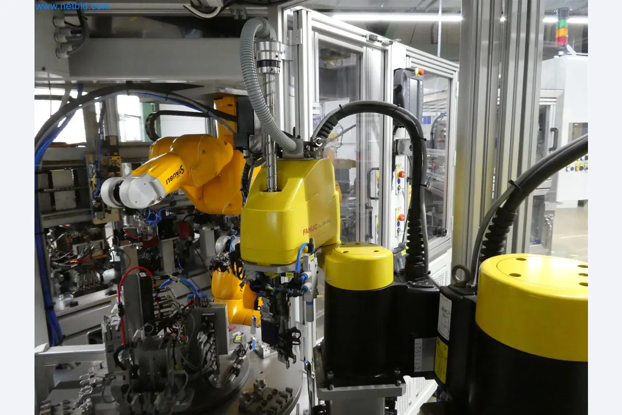 Máquinas de moldeo por inyección, máquinas CNC y líneas de montaje para elementos calefactores y componentes de automoción-9