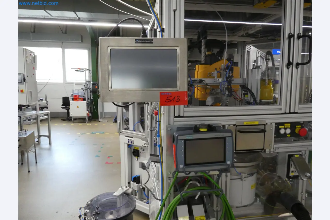 Máquinas de moldeo por inyección, máquinas CNC y líneas de montaje para elementos calefactores y componentes de automoción-3