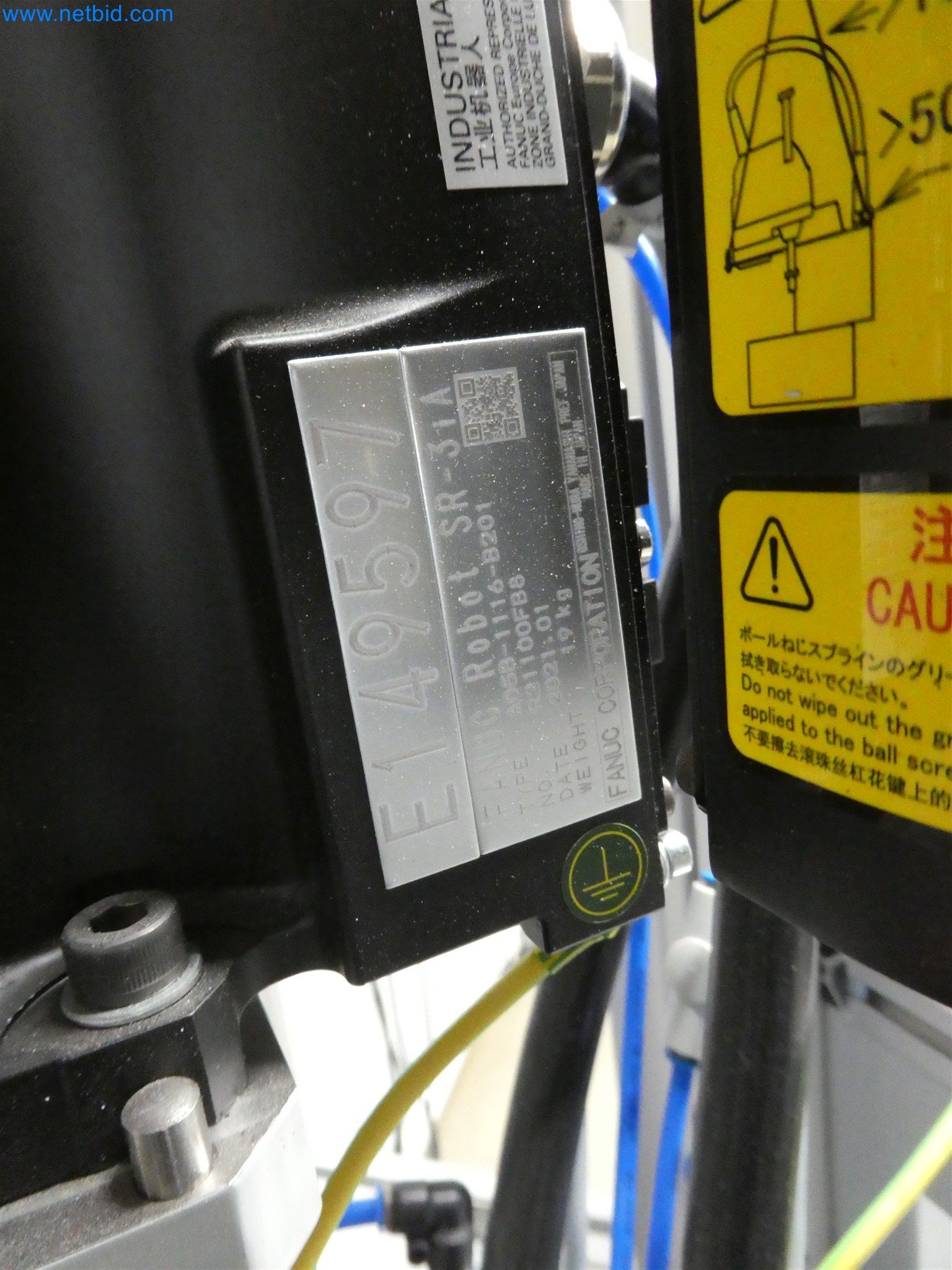 Máquinas de moldeo por inyección, máquinas CNC y líneas de montaje para elementos calefactores y componentes de automoción-9