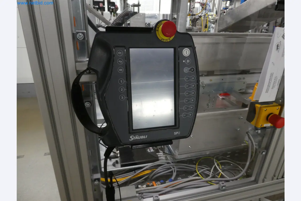 Máquinas de moldagem por injeção, máquinas CNC e linhas de montagem para elementos de aquecimento e componentes automóveis-10