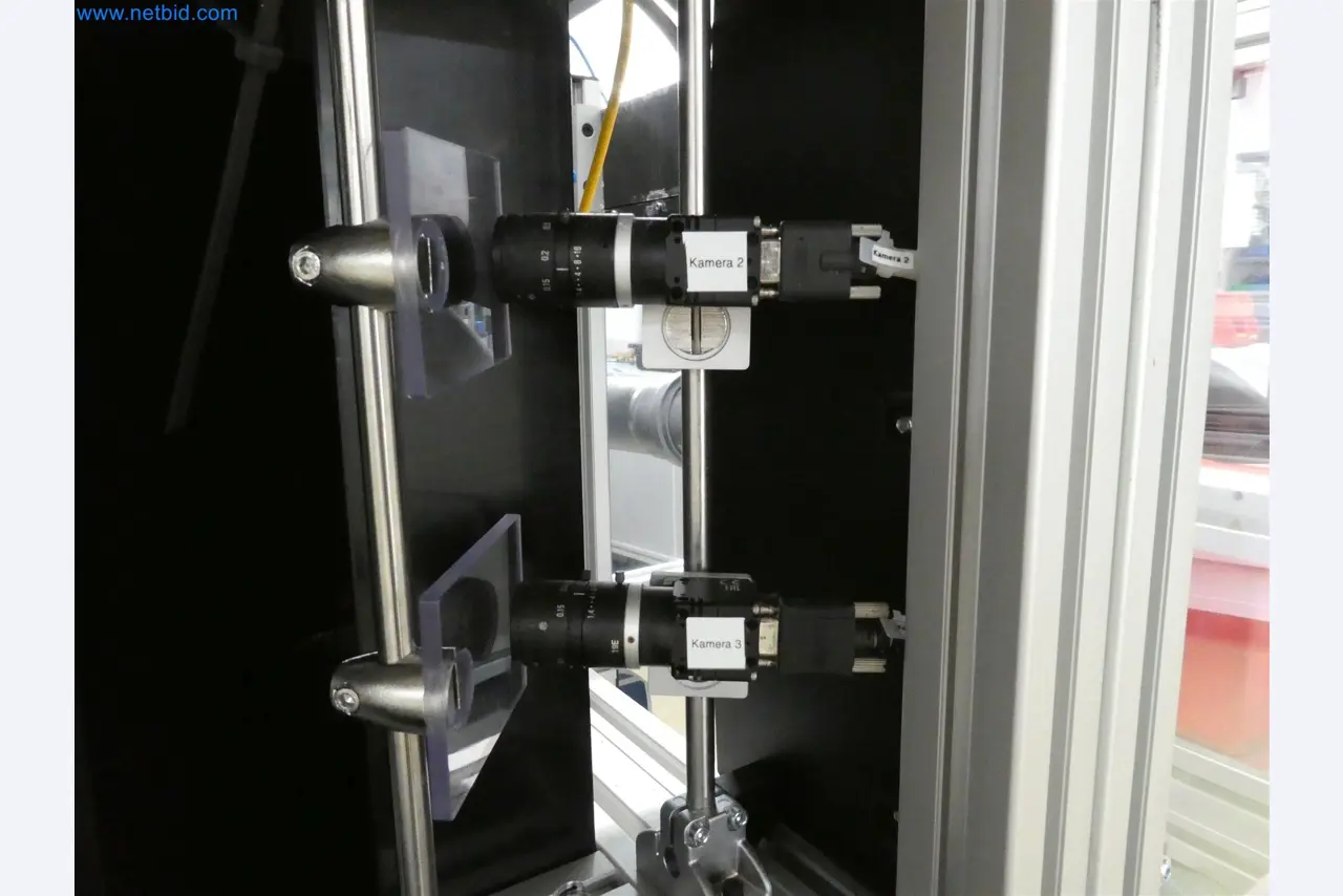 Máquinas de moldagem por injeção, máquinas CNC e linhas de montagem para elementos de aquecimento e componentes automóveis-14