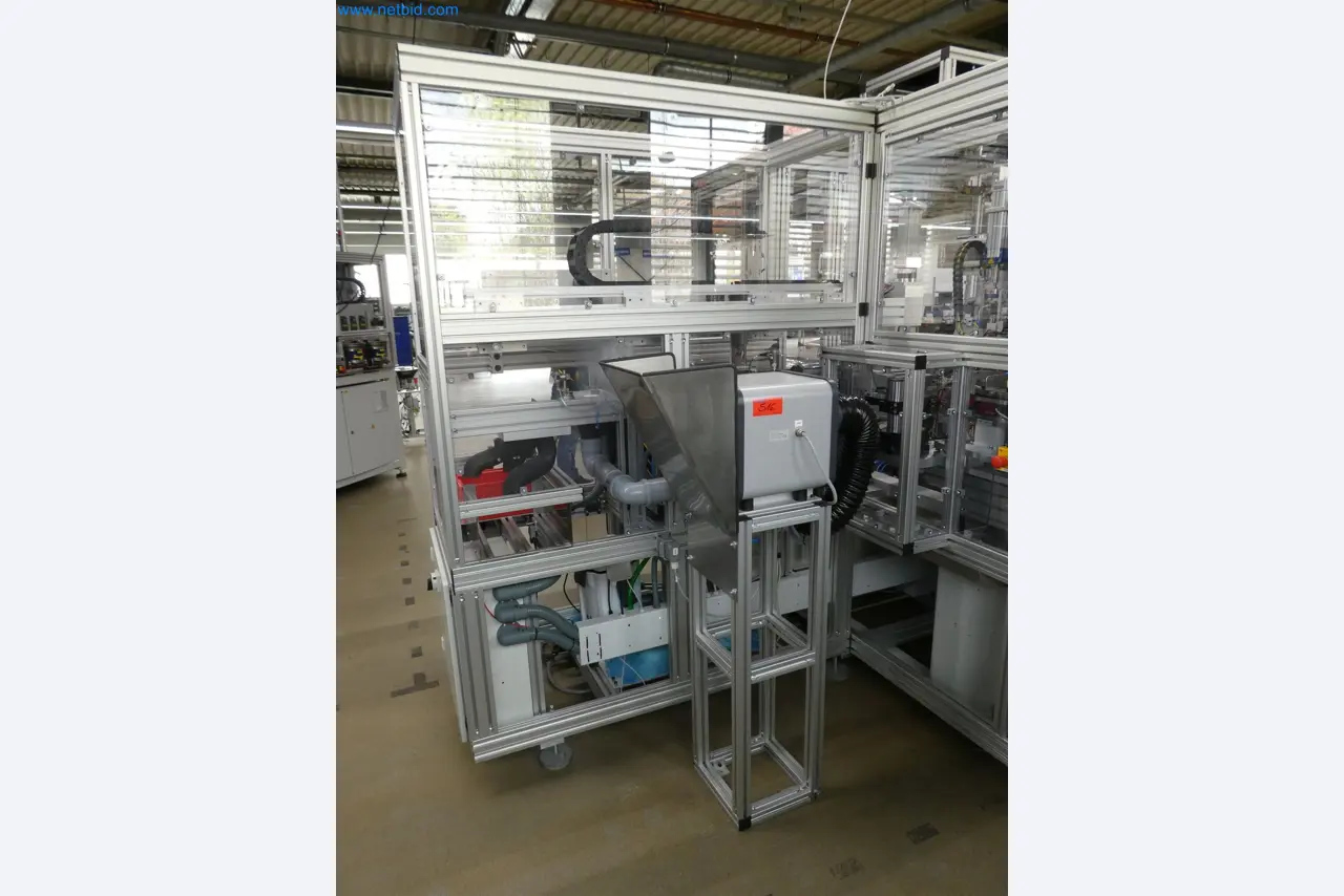 Máquinas de moldagem por injeção, máquinas CNC e linhas de montagem para elementos de aquecimento e componentes automóveis-16