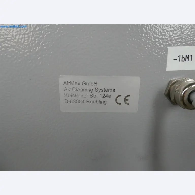 Máquinas de moldagem por injeção, máquinas CNC e linhas de montagem para elementos de aquecimento e componentes automóveis-18