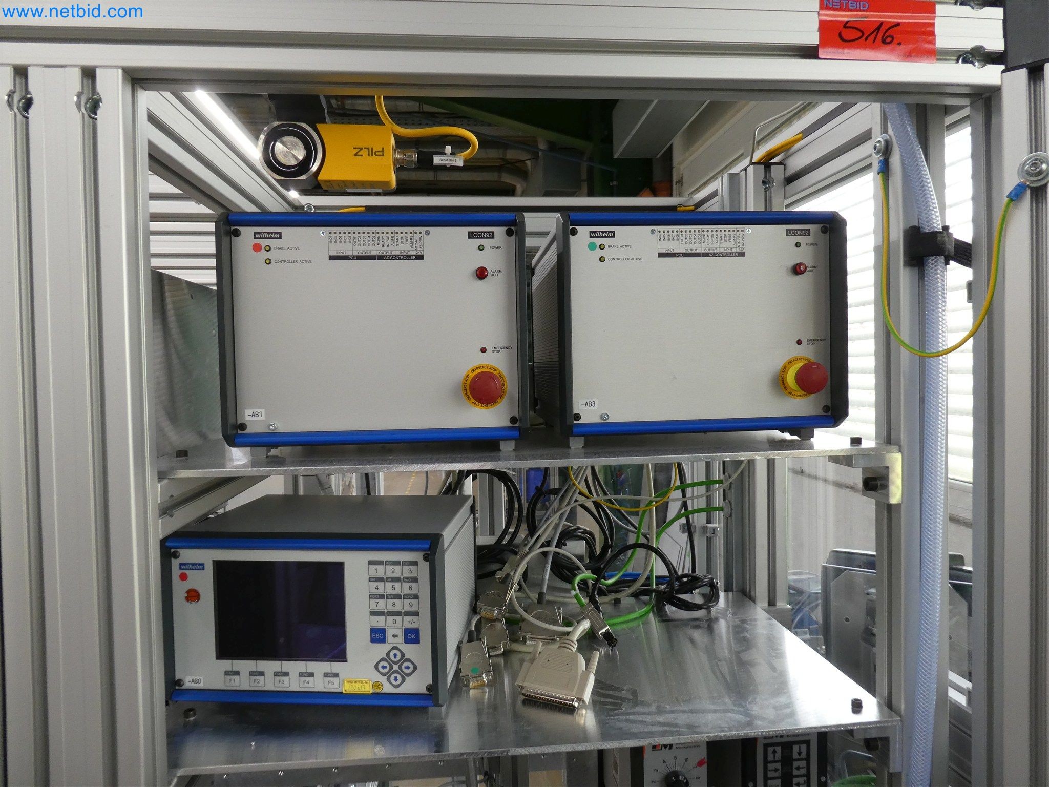 Máquinas de moldagem por injeção, máquinas CNC e linhas de montagem para elementos de aquecimento e componentes automóveis-19