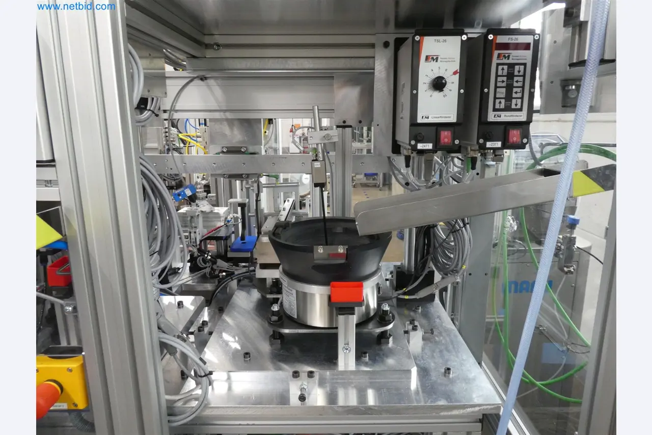 Máquinas de moldagem por injeção, máquinas CNC e linhas de montagem para elementos de aquecimento e componentes automóveis-22