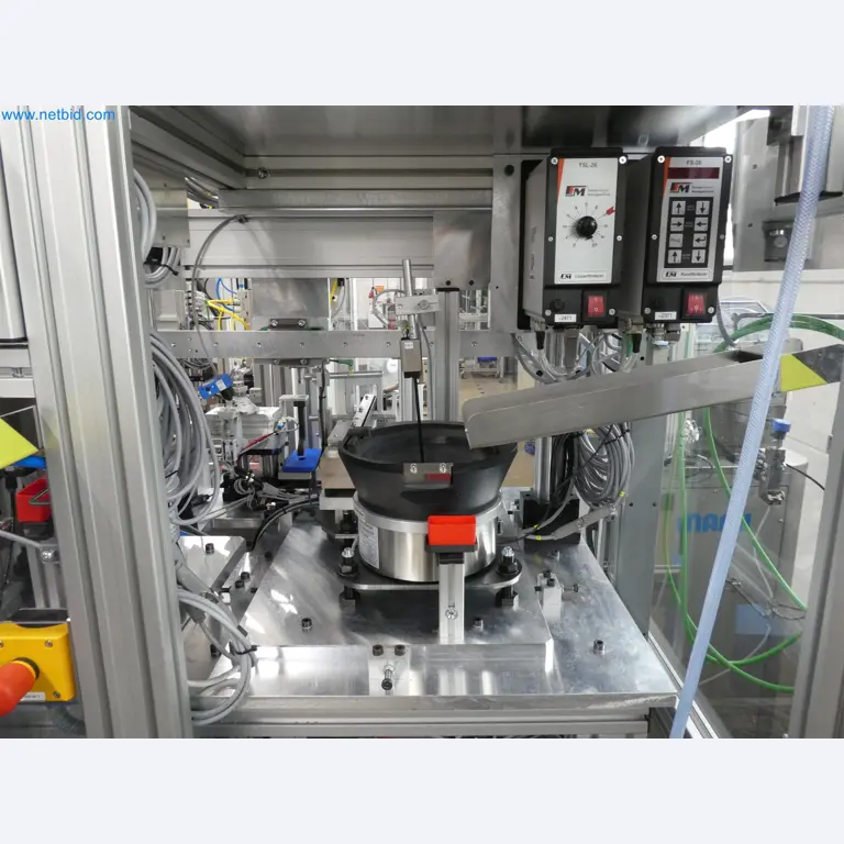 Máquinas de moldagem por injeção, máquinas CNC e linhas de montagem para elementos de aquecimento e componentes automóveis-22