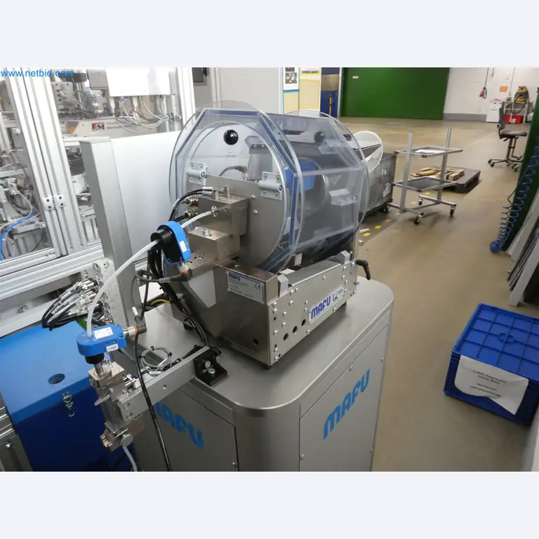 Máquinas de moldagem por injeção, máquinas CNC e linhas de montagem para elementos de aquecimento e componentes automóveis-25