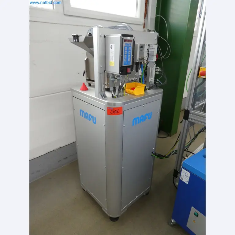 Máquinas de moldagem por injeção, máquinas CNC e linhas de montagem para elementos de aquecimento e componentes automóveis-26