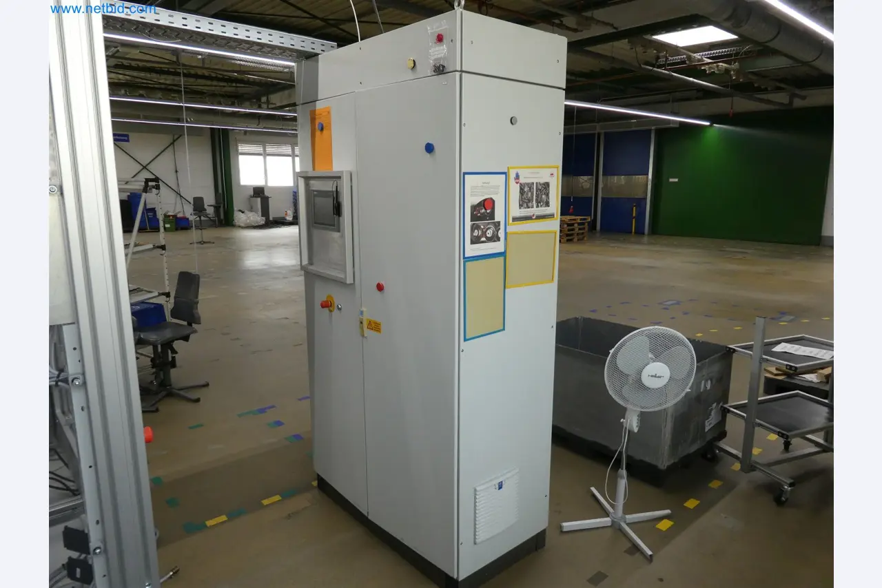 Máquinas de moldagem por injeção, máquinas CNC e linhas de montagem para elementos de aquecimento e componentes automóveis-28