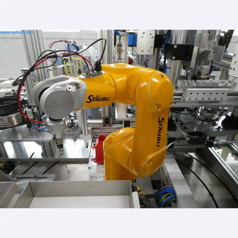 Máquinas de moldagem por injeção, máquinas CNC e linhas de montagem para elementos de aquecimento e componentes automóveis-5