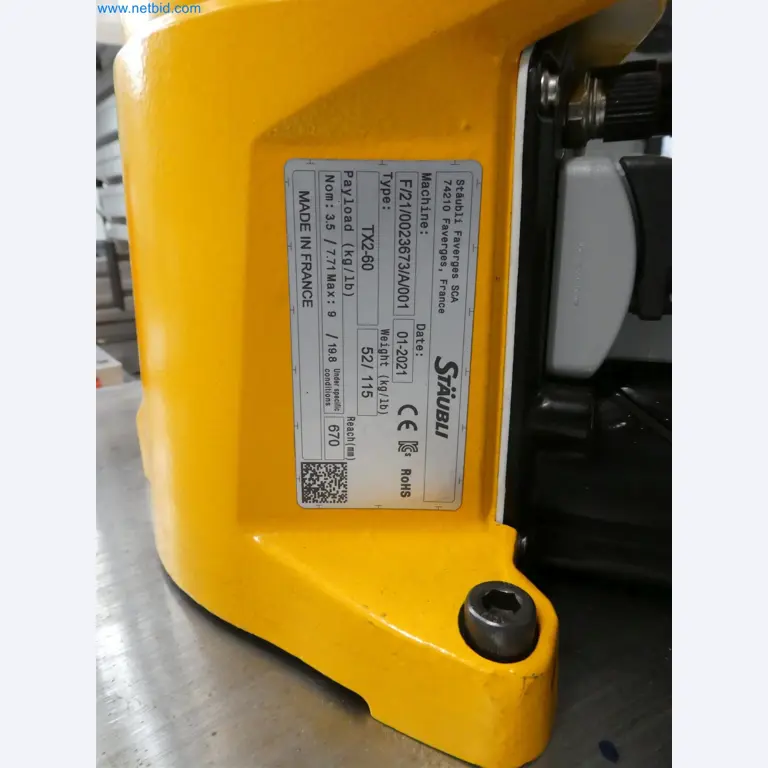 Máquinas de moldagem por injeção, máquinas CNC e linhas de montagem para elementos de aquecimento e componentes automóveis-7