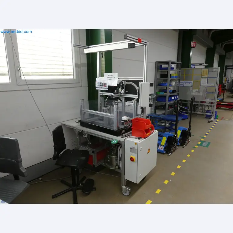 Máquinas de moldagem por injeção, máquinas CNC e linhas de montagem para elementos de aquecimento e componentes automóveis-2