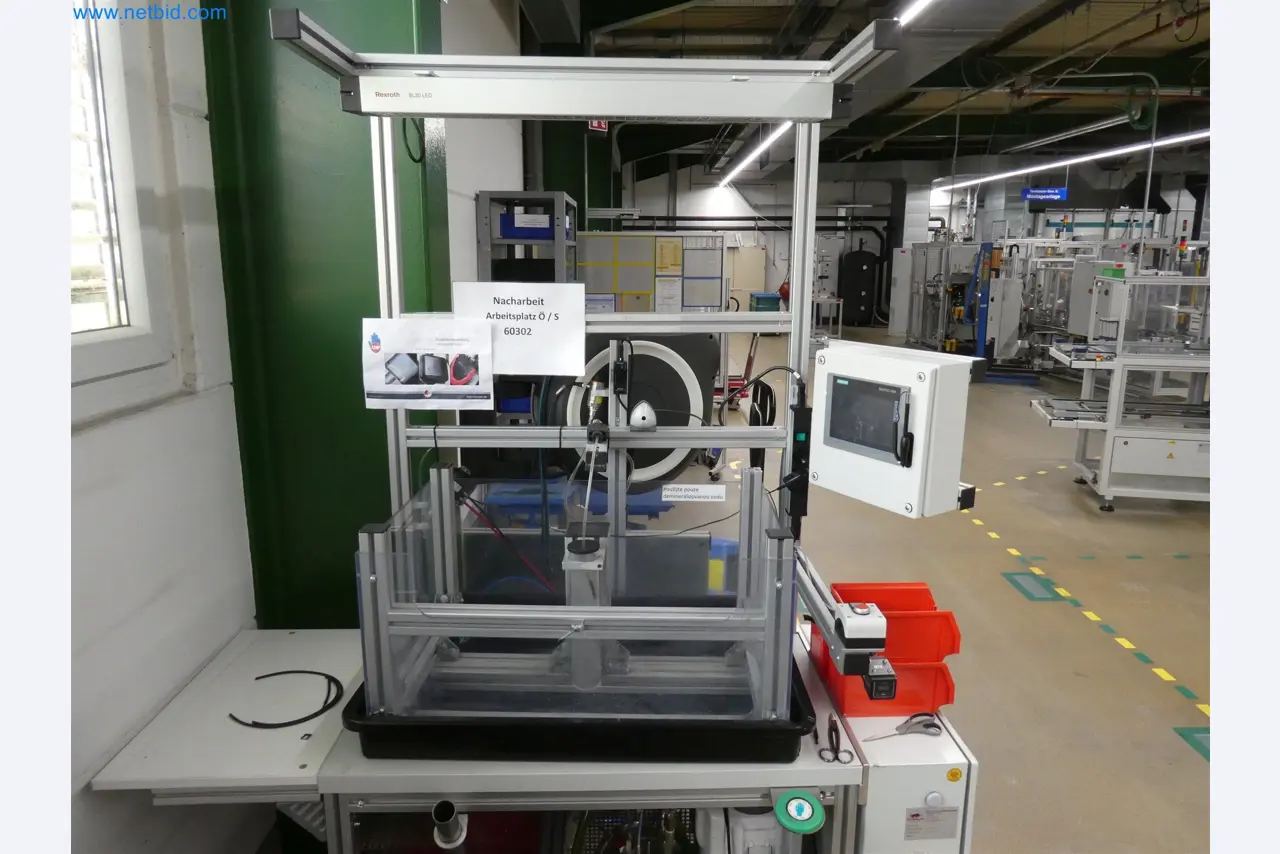Máquinas de moldagem por injeção, máquinas CNC e linhas de montagem para elementos de aquecimento e componentes automóveis-3