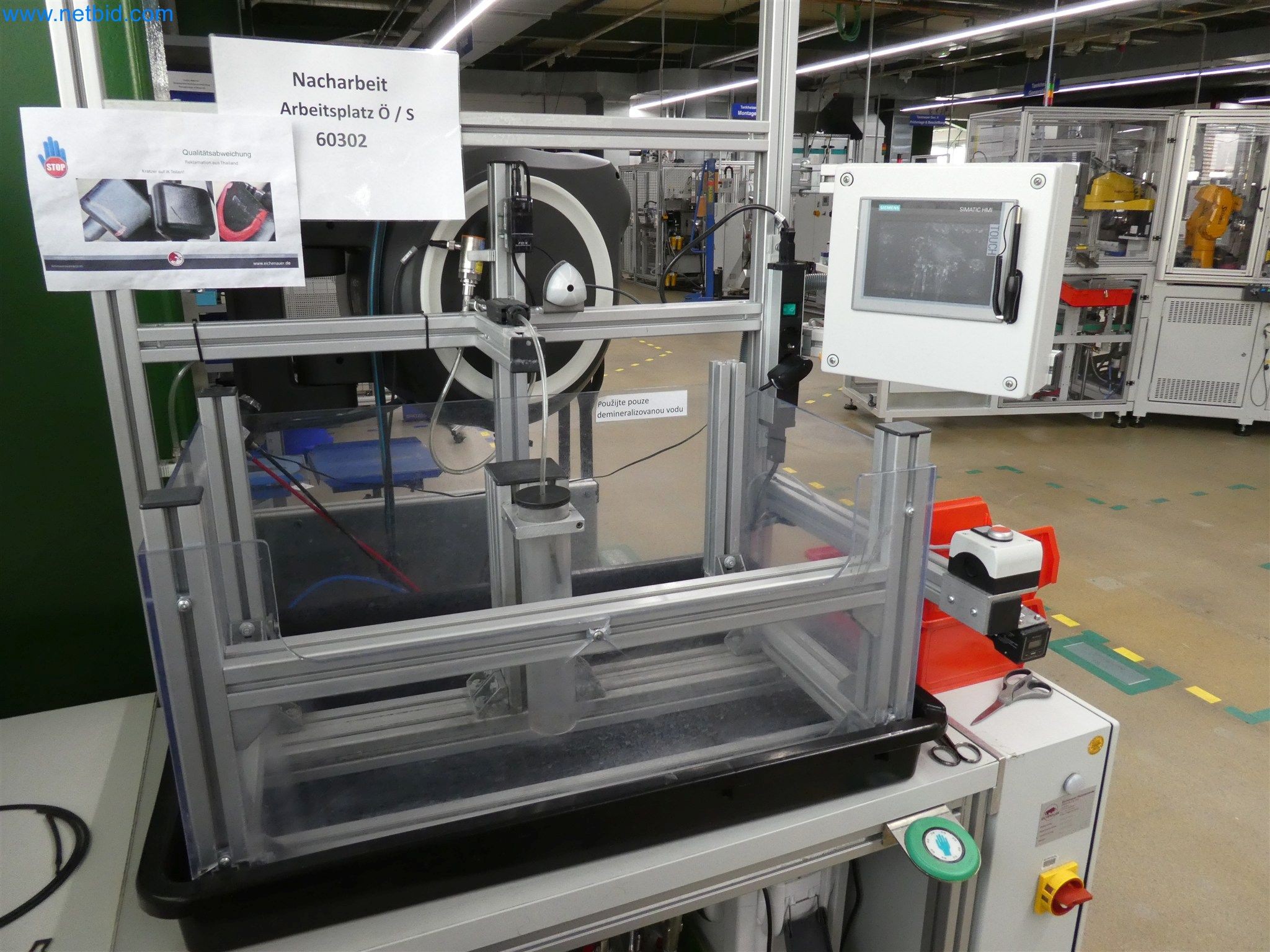 Máquinas de moldagem por injeção, máquinas CNC e linhas de montagem para elementos de aquecimento e componentes automóveis-4