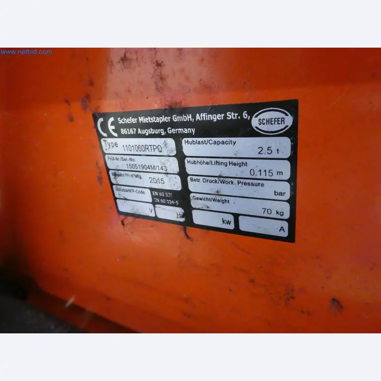 Máquinas de moldeo por inyección, máquinas CNC y líneas de montaje para elementos calefactores y componentes de automoción-1