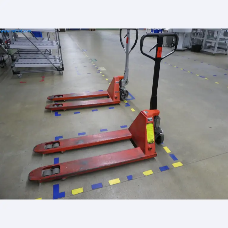 Máquinas de moldeo por inyección, máquinas CNC y líneas de montaje para elementos calefactores y componentes de automoción-1