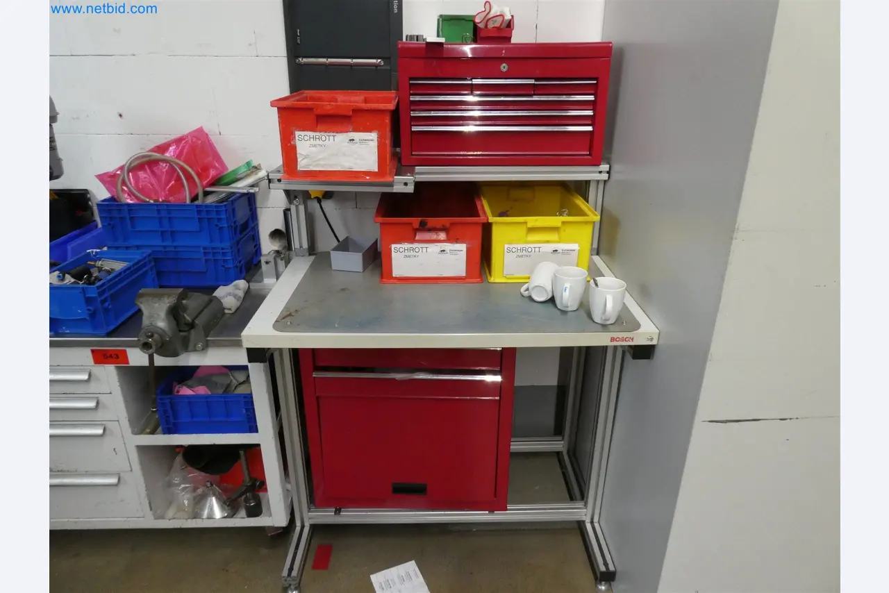 Máquinas de moldeo por inyección, máquinas CNC y líneas de montaje para elementos calefactores y componentes de automoción-2