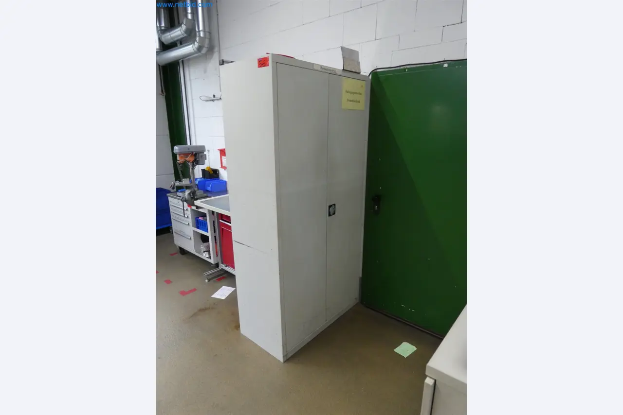 Máquinas de moldeo por inyección, máquinas CNC y líneas de montaje para elementos calefactores y componentes de automoción-4