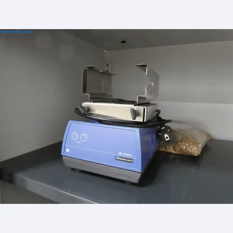 Máquinas de moldeo por inyección, máquinas CNC y líneas de montaje para elementos calefactores y componentes de automoción-5