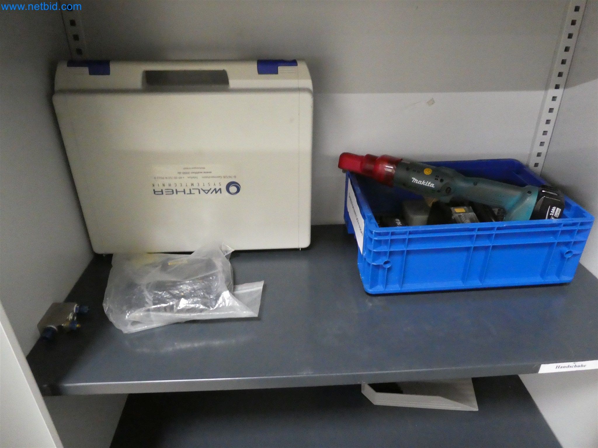 Máquinas de moldeo por inyección, máquinas CNC y líneas de montaje para elementos calefactores y componentes de automoción-6