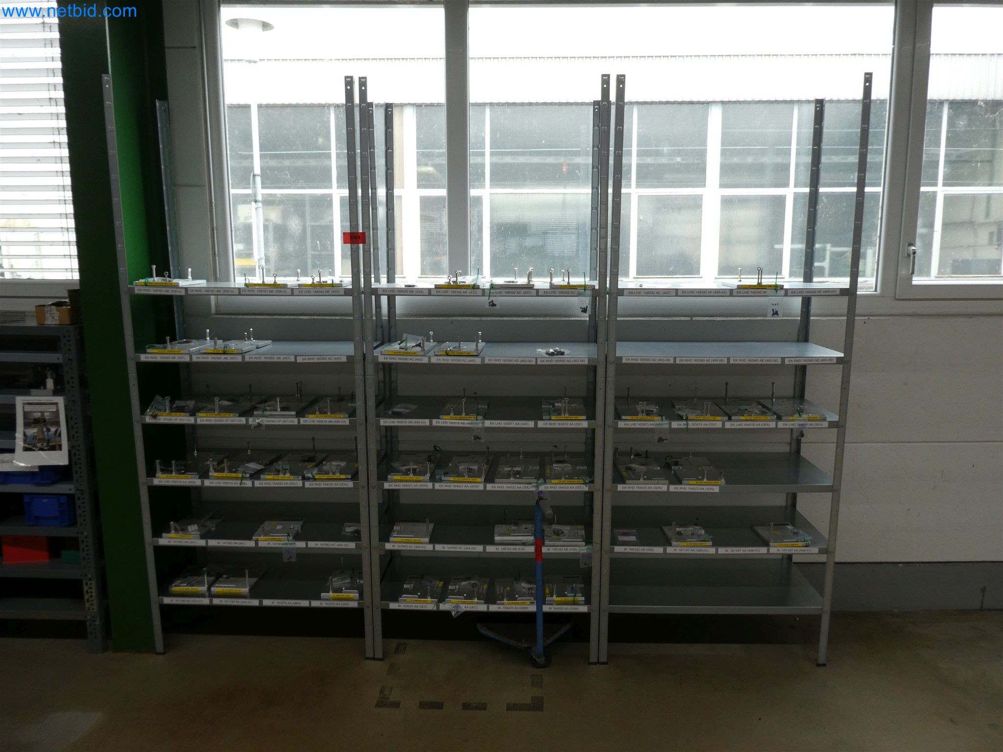 Máquinas de moldeo por inyección, máquinas CNC y líneas de montaje para elementos calefactores y componentes de automoción-1